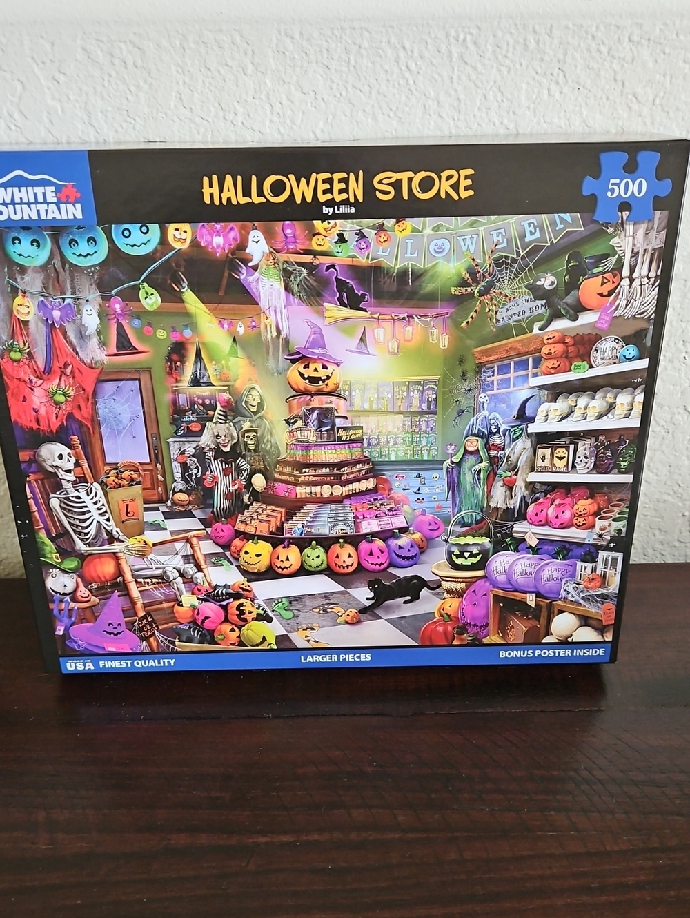 HALLOWEEN STORE 500 PIECE WHITE MOUNTAIN PUZZLE